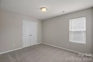 8226 Paw Valley Ln, Charlotte, NC 28214 - Photo 18
