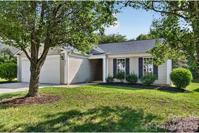 9041 Foggy Meadow Drive, Charlotte, NC 28269 - Photo 2