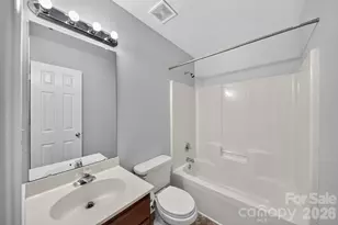 9041 Foggy Meadow Rd, Charlotte, NC 28269 - Photo 18