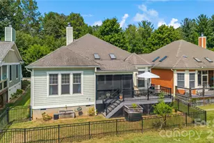 27 Dreambird Dr, Leicester, NC 28748 - Photo 2
