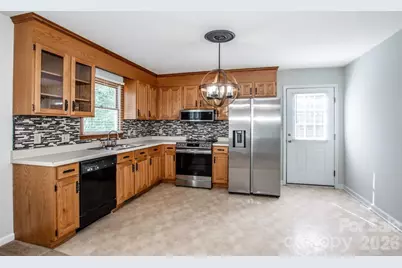 612 Sharon Drive, Statesville, NC 28625 - Photo 6