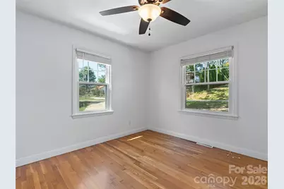 483 Thompson Street, Canton, NC 28716 - Photo 16