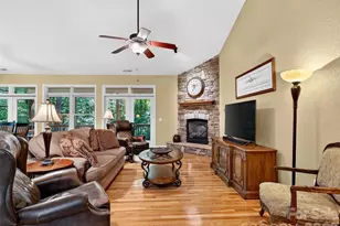 427 Locust Dr, Maggie Valley, NC 28751 - Photo 8