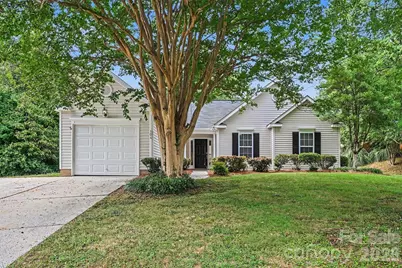 104 S Willow Court, Mount Holly, NC 28120 - Photo 1