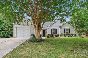 104 S Willow Ct, Mount Holly, NC 28120 - Photo 1