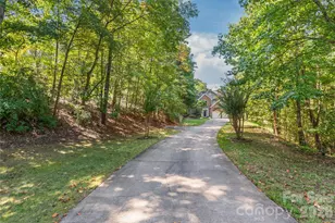 13934 Kings Carriage Ln, Charlotte, NC 28278 - Photo 46
