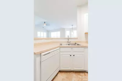 6716 Mallard Park Drive, Charlotte, NC 28262 - Photo 8