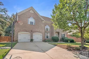 402 Deercross Ln, Waxhaw, NC 28173 - Photo 1