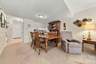 2705 N Center St, Hickory, NC 28601 - Photo 8
