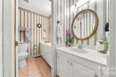 2705 N Center Street #37, Hickory, NC 28601 - Photo 18