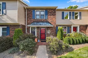 2705 N Center St, Hickory, NC 28601 - Photo 1