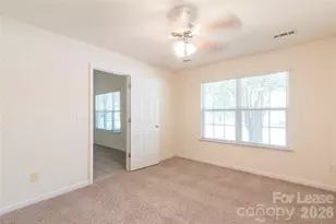 11014 Derryrush Dr, Charlotte, NC 28213 - Photo 8