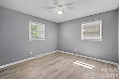 829 Vancouver Lane, Gastonia, NC 28052 - Photo 26