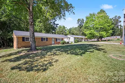 829 Vancouver Lane, Gastonia, NC 28052 - Photo 40