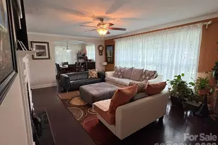 818 Hillcrest Ave, Gastonia, NC 28052 - Photo 10