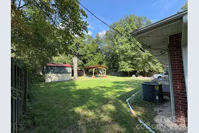 818 Hillcrest Avenue, Gastonia, NC 28052 - Photo 6