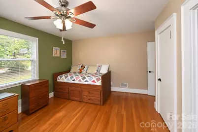 609 1st Avenue N, Conover, NC 28613 - Photo 24