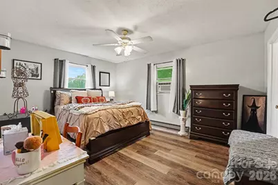 2712 33rd Avenue NE, Hickory, NC 28601 - Photo 14