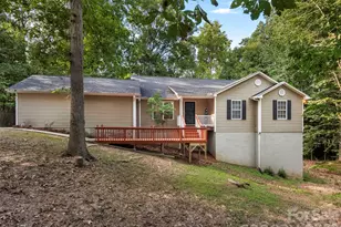 6238 King George Dr, Charlotte, NC 28213 - Photo 2