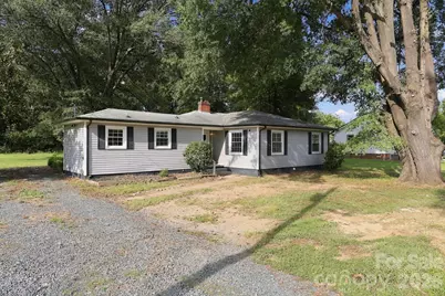909 Rhode Island Avenue, Kannapolis, NC 28083 - Photo 2