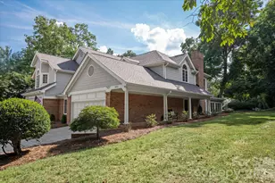 1804 Meadowood Ln, Charlotte, NC 28211 - Photo 2
