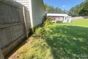 901 Grace Dr, Stanley, NC 28164 - Photo 32