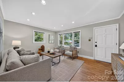 7601 Woodstream Drive, Charlotte, NC 28210 - Photo 2