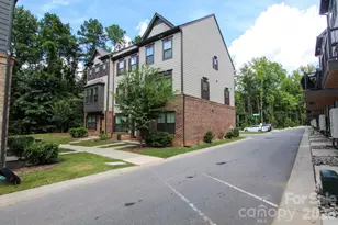 505 Cubitt Ct, Charlotte, NC 28205 - Photo 1