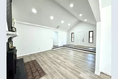 425 Acorn Oaks Drive, Salisbury, NC 28146 - Photo 8