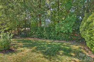 5632 Wrenfield Ct, Charlotte, NC 28277 - Photo 42