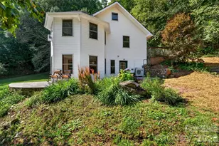 267 Morning Glory Ln, Marshall, NC 28753 - Photo 2