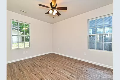 930 Wainwright Avenue, Charlotte, NC 28206 - Photo 14
