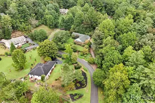 2008 Deep Woods Dr, Hendersonville, NC 28739 - Photo 6