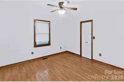 2008 Deep Woods Drive, Hendersonville, NC 28739 - Photo 16