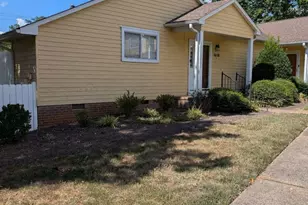 1650 Robins Nest Ct, Gastonia, NC 28054 - Photo 2