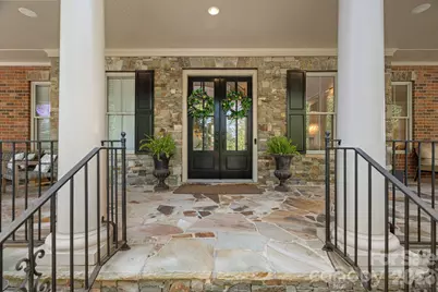 1104 Longwood Court, Matthews, NC 28104 - Photo 4