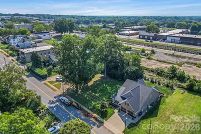 521 1st Avenue NW, Hickory, NC 28601 - Photo 6