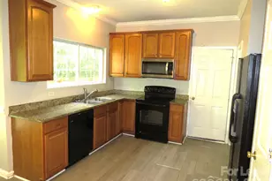 2738 Highland Park Dr, Charlotte, NC 28269 - Photo 12