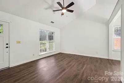 5718 Kirkdale Court, Charlotte, NC 28208 - Photo 6