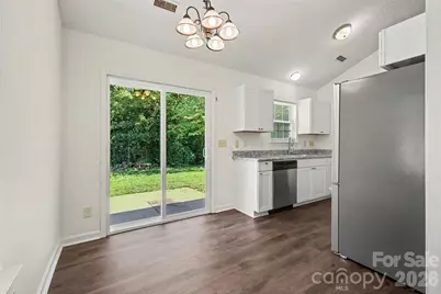 5718 Kirkdale Court, Charlotte, NC 28208 - Photo 10