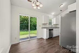 5718 Kirkdale Ct, Charlotte, NC 28208 - Photo 10