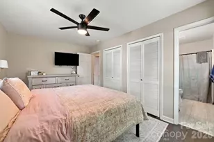 912 Tally Ho Ct, Charlotte, NC 28212 - Photo 16