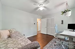 912 Tally Ho Ct, Charlotte, NC 28212 - Photo 24