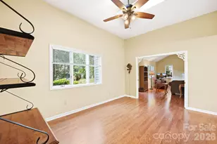 310 Robertson St, Burnsville, NC 28714 - Photo 12