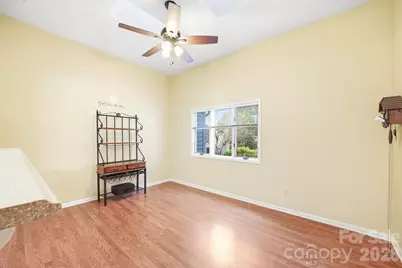 310 Robertson Street, Burnsville, NC 28714 - Photo 10