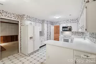 4218 Woodglen Ln, Charlotte, NC 28226 - Photo 12