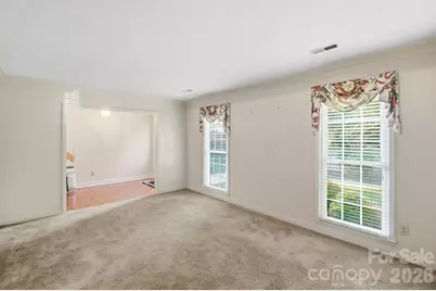 4218 Woodglen Lane, Charlotte, NC 28226 - Photo 4