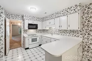4218 Woodglen Ln, Charlotte, NC 28226 - Photo 10