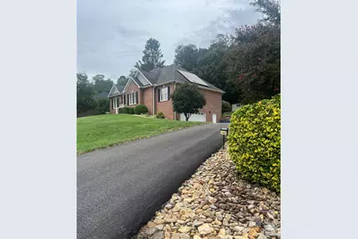 1463 Brookstone Drive, Hickory, NC 28602 - Photo 2