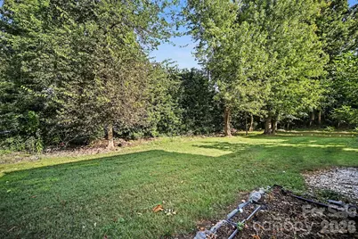 6612 Point Comfort Lane, Charlotte, NC 28226 - Photo 32